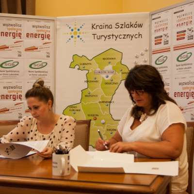 Podpisanie umów z Grantobiorcami