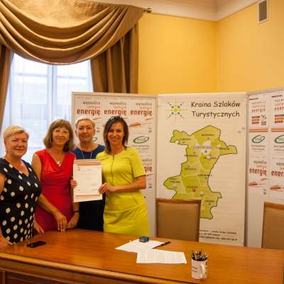 Podpisanie umów z Grantobiorcami