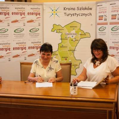 Podpisanie umów z Grantobiorcami
