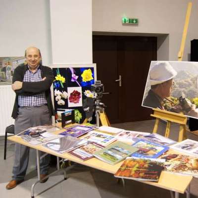 Stefan Wiernowolski prezentował swoje fotografie i albumy
